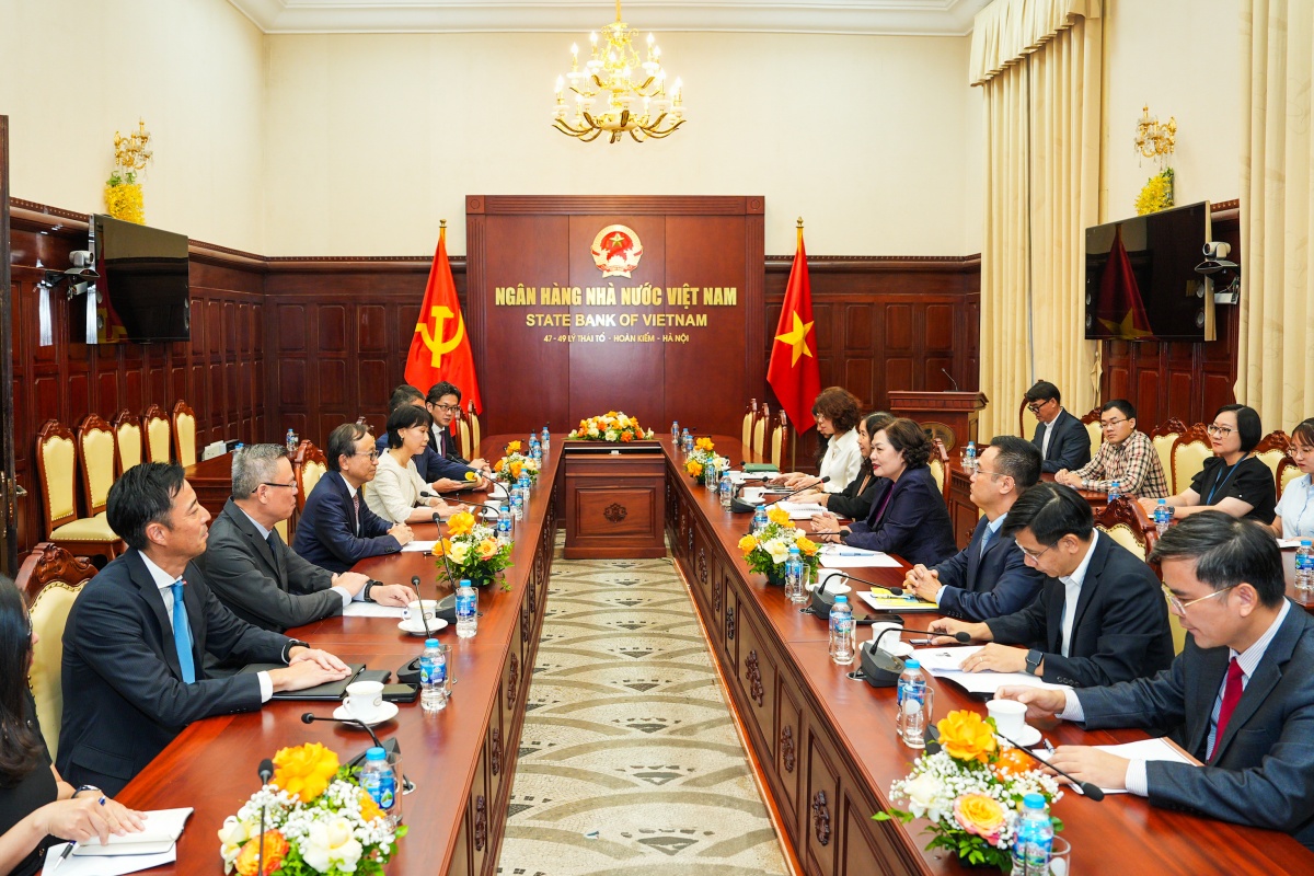 Thống đốc NHNN Nguyễn Thị Hồng tiếp Tổng giám đốc Tập đoàn MUFG Thống đốc NHNN Nguyễn Thị Hồng tiếp Tổng giám đốc Tập đoàn MUFG