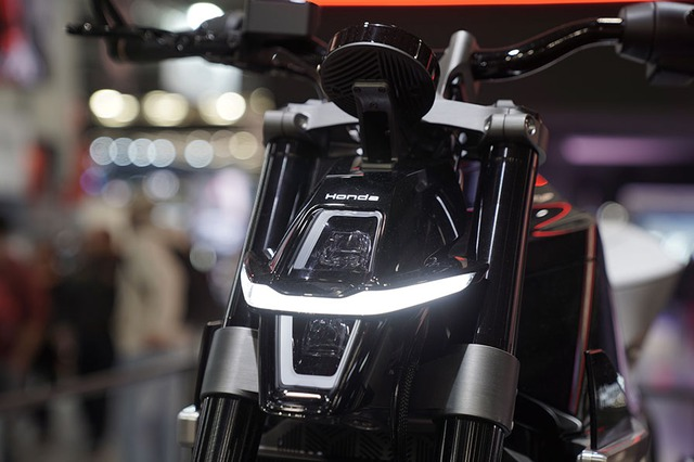 Honda bước vào cuộc chơi mô tô điện với mẫu xe thể thao mới Honda bước vào cuộc chơi mô tô điện với mẫu xe thể thao mới
