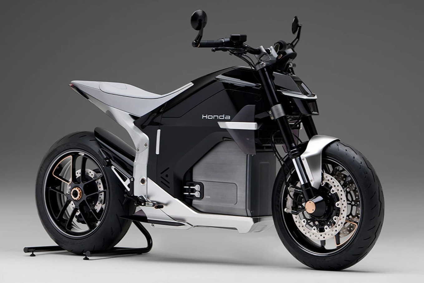 Honda bước vào cuộc chơi mô tô điện với mẫu xe thể thao mới