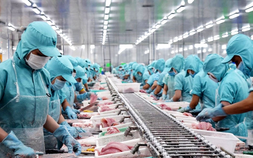 Ngành Công thương mở rộng thị trường xuất khẩu đến thúc đẩy sản xuất xanh, nhằm đạt mục tiêu tăng trưởng 8,3 – 8,5% năm 2025. Ngành Công thương mở rộng thị trường xuất khẩu đến thúc đẩy sản xuất xanh, nhằm đạt mục tiêu tăng trưởng 8,3 – 8,5% năm 2025.