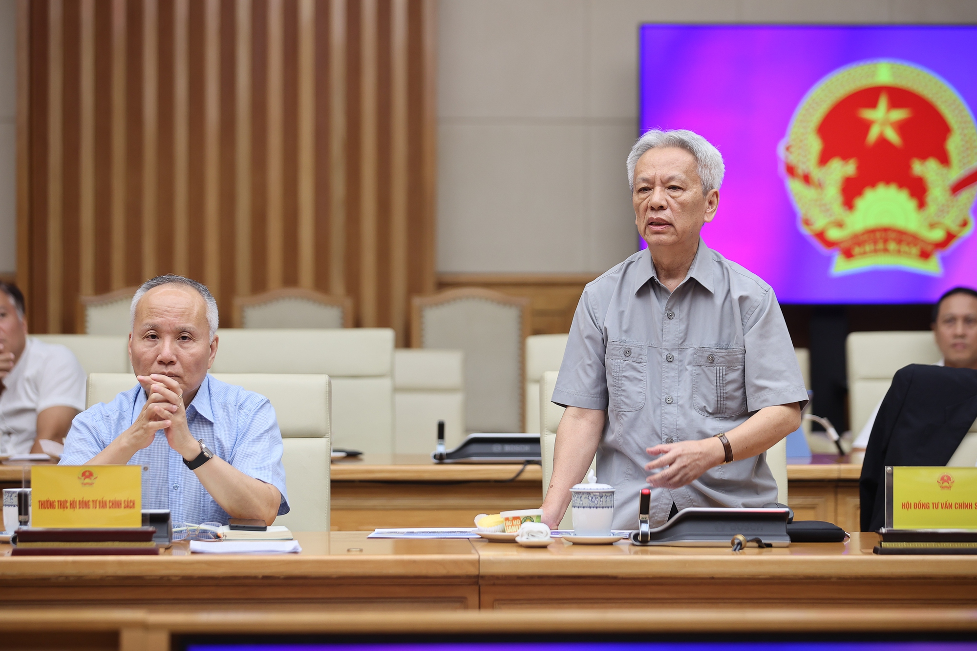 Thủ tướng: Tạo đột phá phát triển kinh tế tư nhân như 'khoán 10' trong nông nghiệp trước đây- Ảnh 7. Thủ tướng: Tạo đột phá phát triển kinh tế tư nhân như 'khoán 10' trong nông nghiệp trước đây- Ảnh 7.