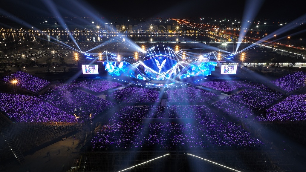 V-Concert và V-Fest là phép thử cho thấy Trung tâm Triển lãm Việt Nam đủ khả năng đáp ứng các sự kiện quy mô quốc gia và quốc tế V-Concert và V-Fest là phép thử cho thấy Trung tâm Triển lãm Việt Nam đủ khả năng đáp ứng các sự kiện quy mô quốc gia và quốc tế