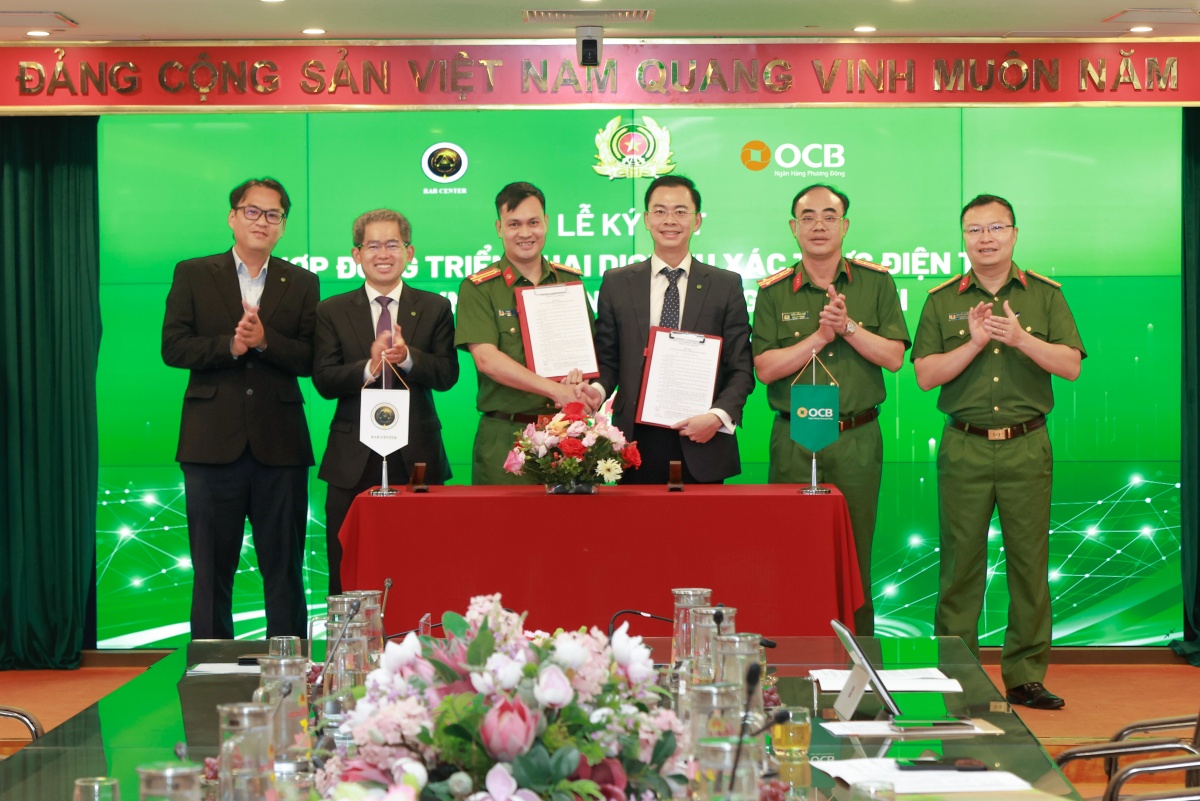 Sử dụng dịch vụ xác thực điện tử qua VneID ngay trên ứng dụng OCB OMNI Sử dụng dịch vụ xác thực điện tử qua VneID ngay trên ứng dụng OCB OMNI