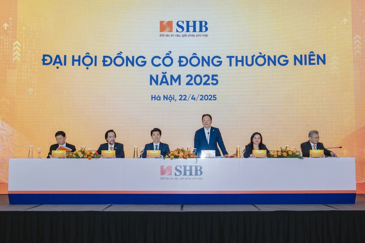 Chia cổ tức 13% bằng cổ phiếu: SHB tiếp tục gia cố năng lực tài chính theo chuẩn mực an toàn quốc tế Chia cổ tức 13% bằng cổ phiếu: SHB tiếp tục gia cố năng lực tài chính theo chuẩn mực an toàn quốc tế