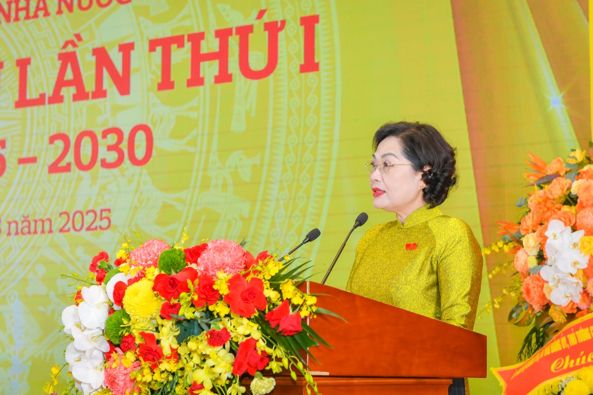 Đảng bộ NHNN: Tiếp tục phát huy tinh thần đoàn kết, đổi mới, sáng tạo, dám nghĩ, dám làm Đảng bộ NHNN: Tiếp tục phát huy tinh thần đoàn kết, đổi mới, sáng tạo, dám nghĩ, dám làm