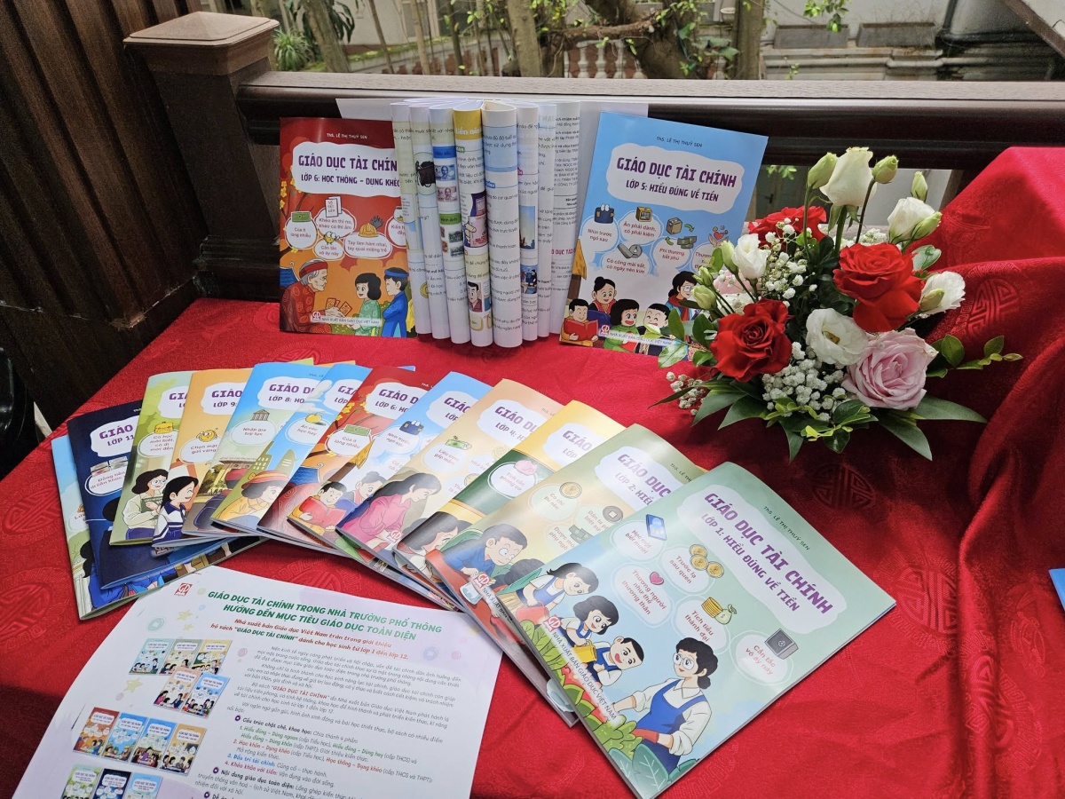 Lan toả tinh thần “bình dân học vụ về tài chính”