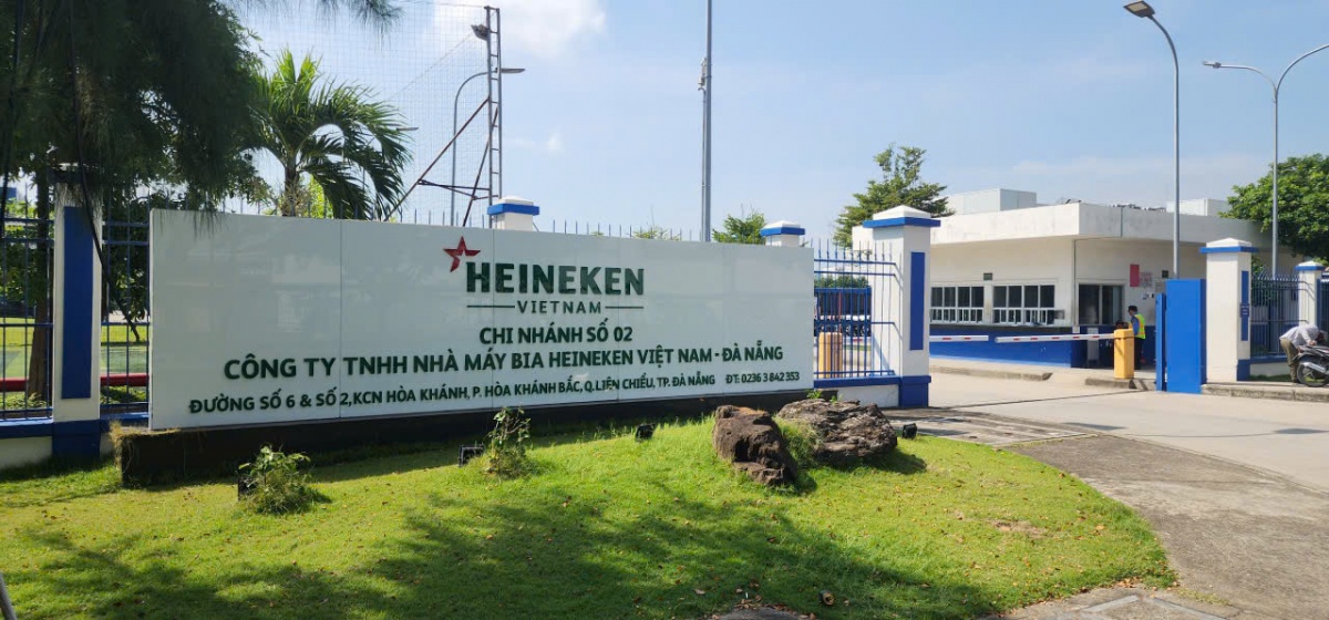 Công ty TNHH Nhà máy bia Heineken Việt Nam – Đà Nẵng một trong những điển hình sản xuất xanh, sạch ở địa phương. Công ty TNHH Nhà máy bia Heineken Việt Nam – Đà Nẵng một trong những điển hình sản xuất xanh, sạch ở địa phương.