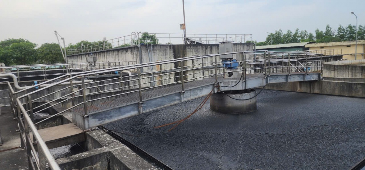 Cần thúc đẩy nghiên cứu khoa học, đổi mới công nghệ, phát triển cộng sinh công nghiệp nhằm tái sử dụng chất thải, biến chất thải thành năng lượng. Cần thúc đẩy nghiên cứu khoa học, đổi mới công nghệ, phát triển cộng sinh công nghiệp nhằm tái sử dụng chất thải, biến chất thải thành năng lượng.