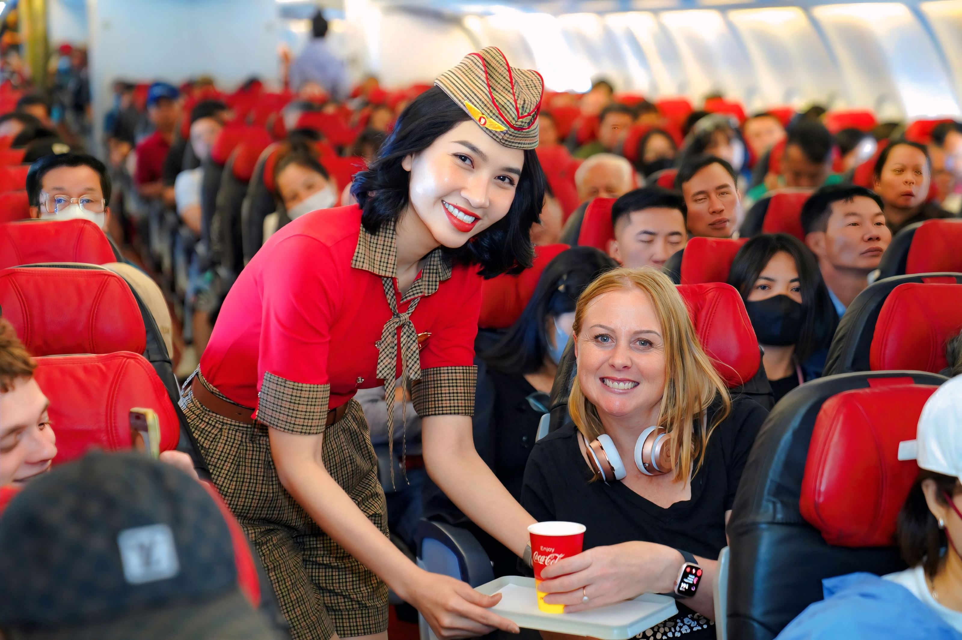 Vietjet tăng 10.000 chỗ trên tất cả các đường bay phục vụ kỳ nghỉ lễ Quốc khánh 2/9 Vietjet tăng 10.000 chỗ trên tất cả các đường bay phục vụ kỳ nghỉ lễ Quốc khánh 2/9