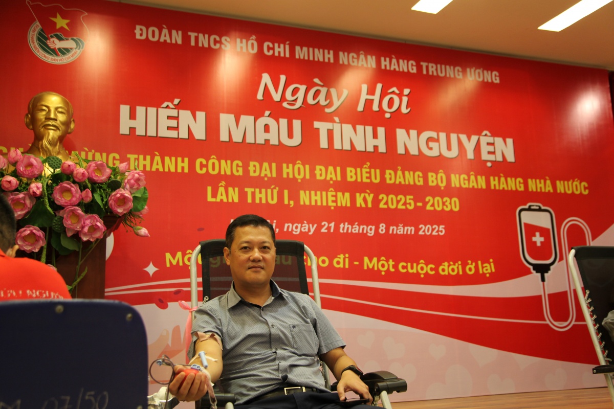 Đoàn Thanh niên NHTW tổ chức Ngày hội Hiến máu tình nguyện năm 2025 Đoàn Thanh niên NHTW tổ chức Ngày hội Hiến máu tình nguyện năm 2025