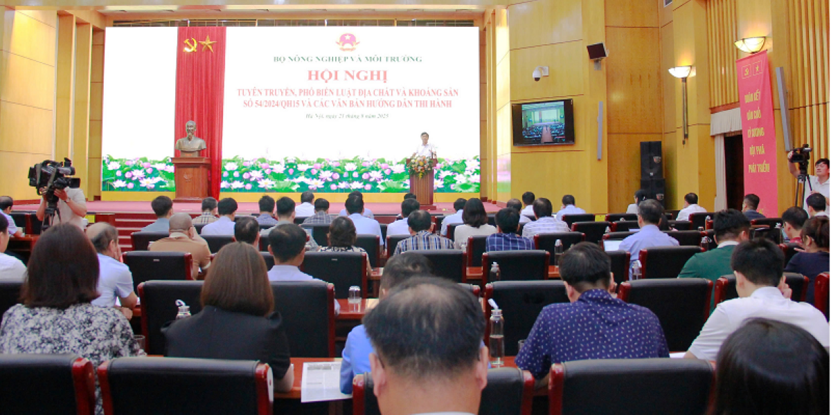 Luật Địa chất và Khoáng sản mới thúc đẩy minh bạch, mở đường cho phát triển bền vững Luật Địa chất và Khoáng sản mới thúc đẩy minh bạch, mở đường cho phát triển bền vững