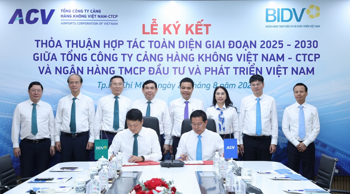 Đại diện BIDV và ACV ký kết Thỏa thuận hợp tác toàn diện giai đoạn 2025 - 2030 Đại diện BIDV và ACV ký kết Thỏa thuận hợp tác toàn diện giai đoạn 2025 - 2030