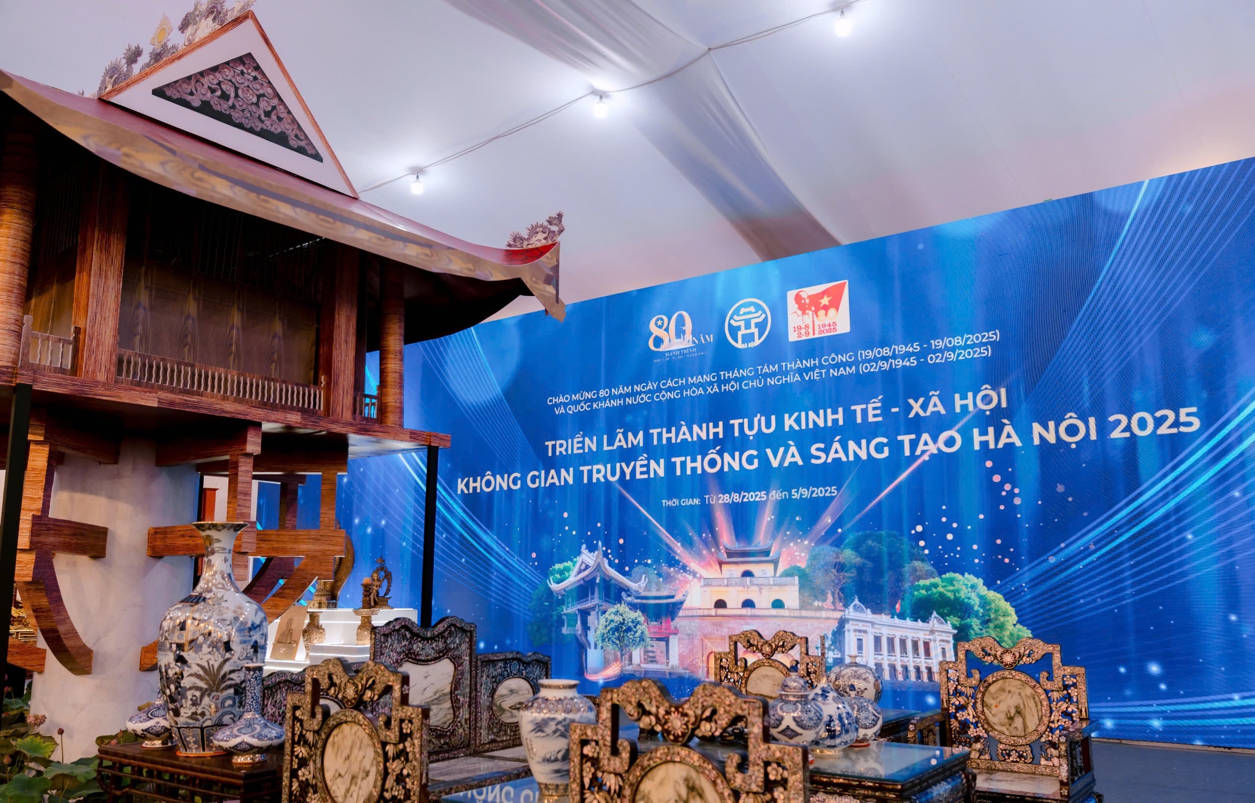 Không gian Truyền thống và Sáng tạo Hà Nội 2025: Dấu ấn tinh hoa ngàn năm, khát vọng vươn tầm Không gian Truyền thống và Sáng tạo Hà Nội 2025: Dấu ấn tinh hoa ngàn năm, khát vọng vươn tầm