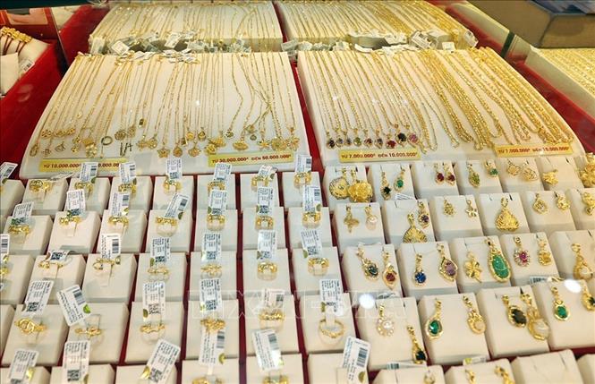 Bộ Tài chính đề xuất giảm thuế xuất khẩu vàng trang sức, mỹ nghệ xuống 0% Chú thích ảnh