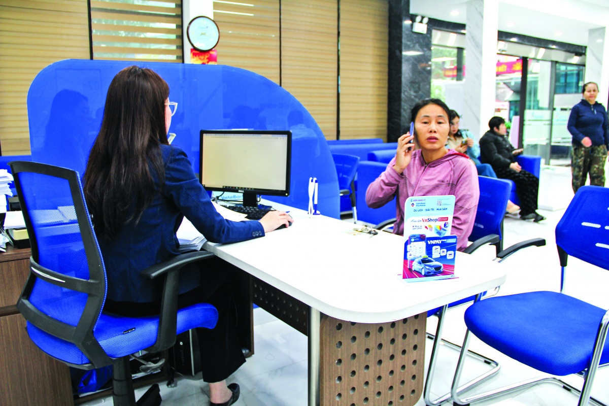 Ngân hàng nỗ lực giảm lãi suất cho vay dù vẫn phải duy trì ổn định lãi suất huy động Ngân hàng nỗ lực giảm lãi suất cho vay dù vẫn phải duy trì ổn định lãi suất huy động