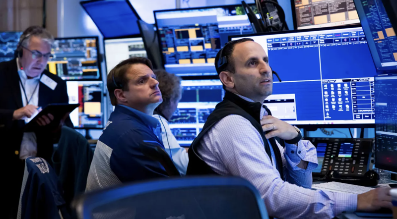 Cú hạ nhiệt sau đỉnh lịch sử: Cổ phiếu AI lao dốc, Nasdaq dẫn đầu đà giảm Cú hạ nhiệt sau đỉnh lịch sử: Cổ phiếu AI lao dốc, Nasdaq dẫn đầu đà giảm