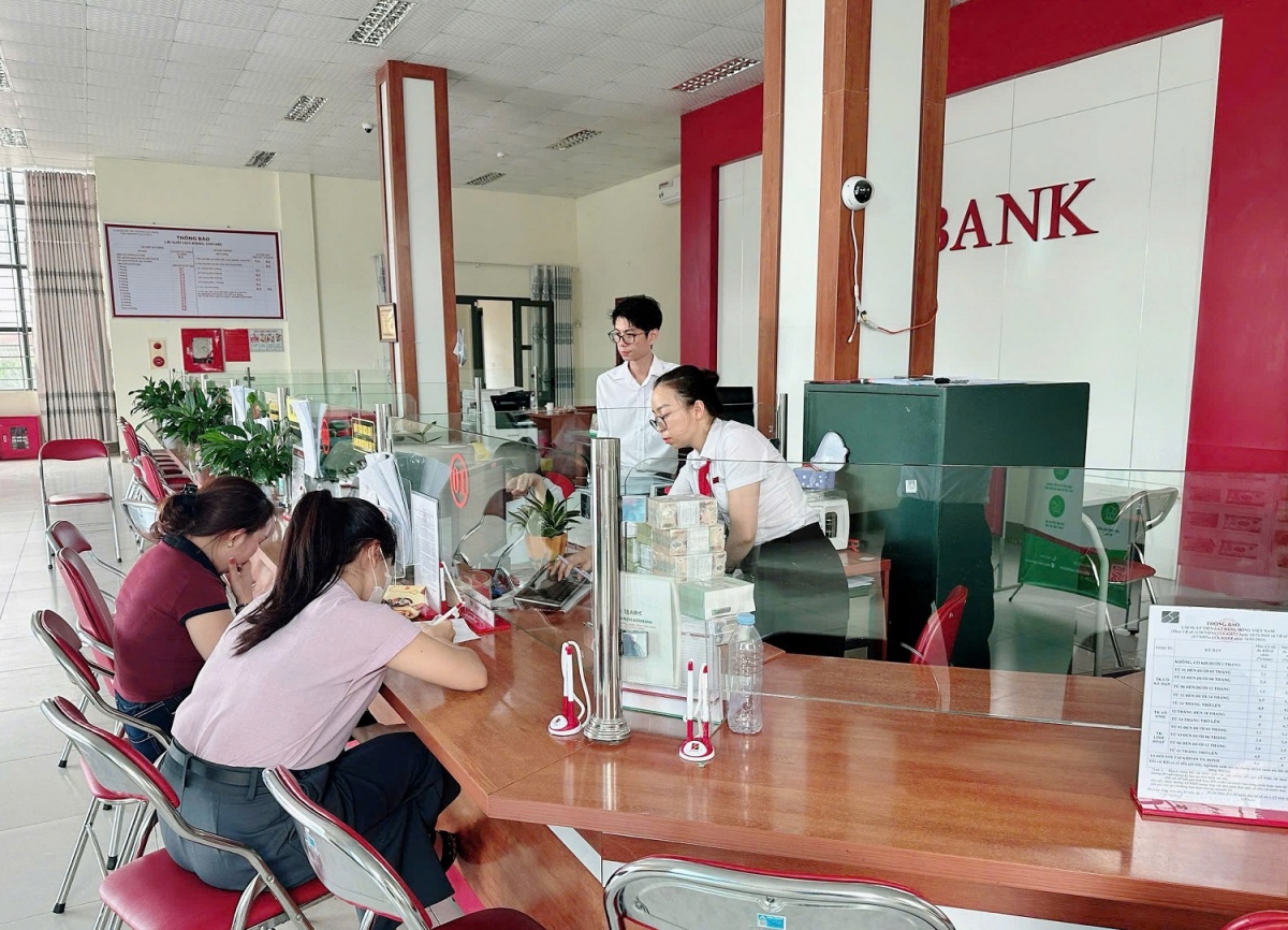 Agribank làm việc xuyên lễ, bảo đảm quà Quốc khánh 2/9 đến người dân kịp thời