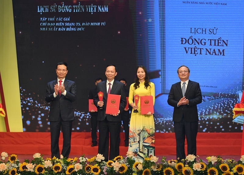Từ khát vọng độc lập đến hành trình cất cánh của dân tộc trong từng đồng tiền Việt Nam Từ khát vọng độc lập đến hành trình cất cánh của dân tộc trong từng đồng tiền Việt Nam