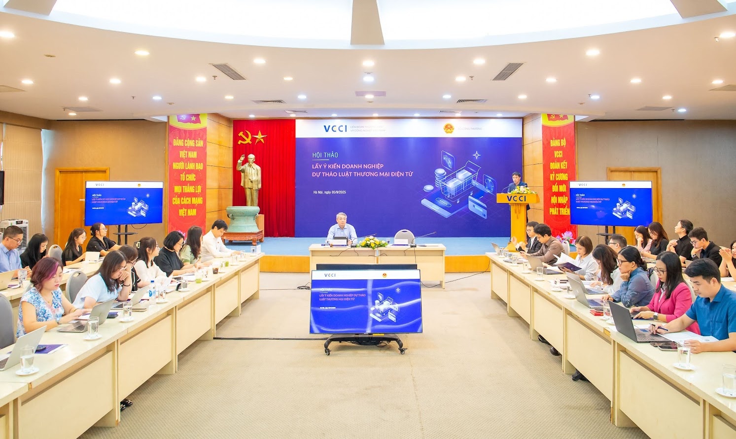 Hội thảo góp ý Luật thương mại điện tử Hội thảo góp ý Luật thương mại điện tử