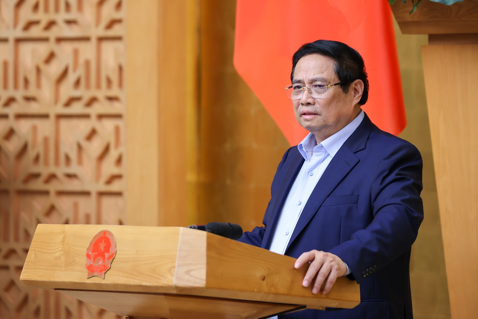 Thủ tướng Phạm Minh Chính phát biểu chỉ đạo tại phiên họp Chính phủ thường kỳ tháng 8 - Ảnh: VGP/Nhật Bắc