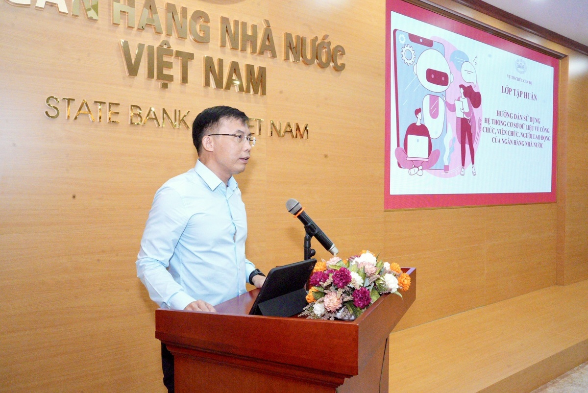 Tập huấn cơ sở dữ liệu về công chức, viên chức, người lao động của NHNN Tập huấn cơ sở dữ liệu về công chức, viên chức, người lao động của NHNN