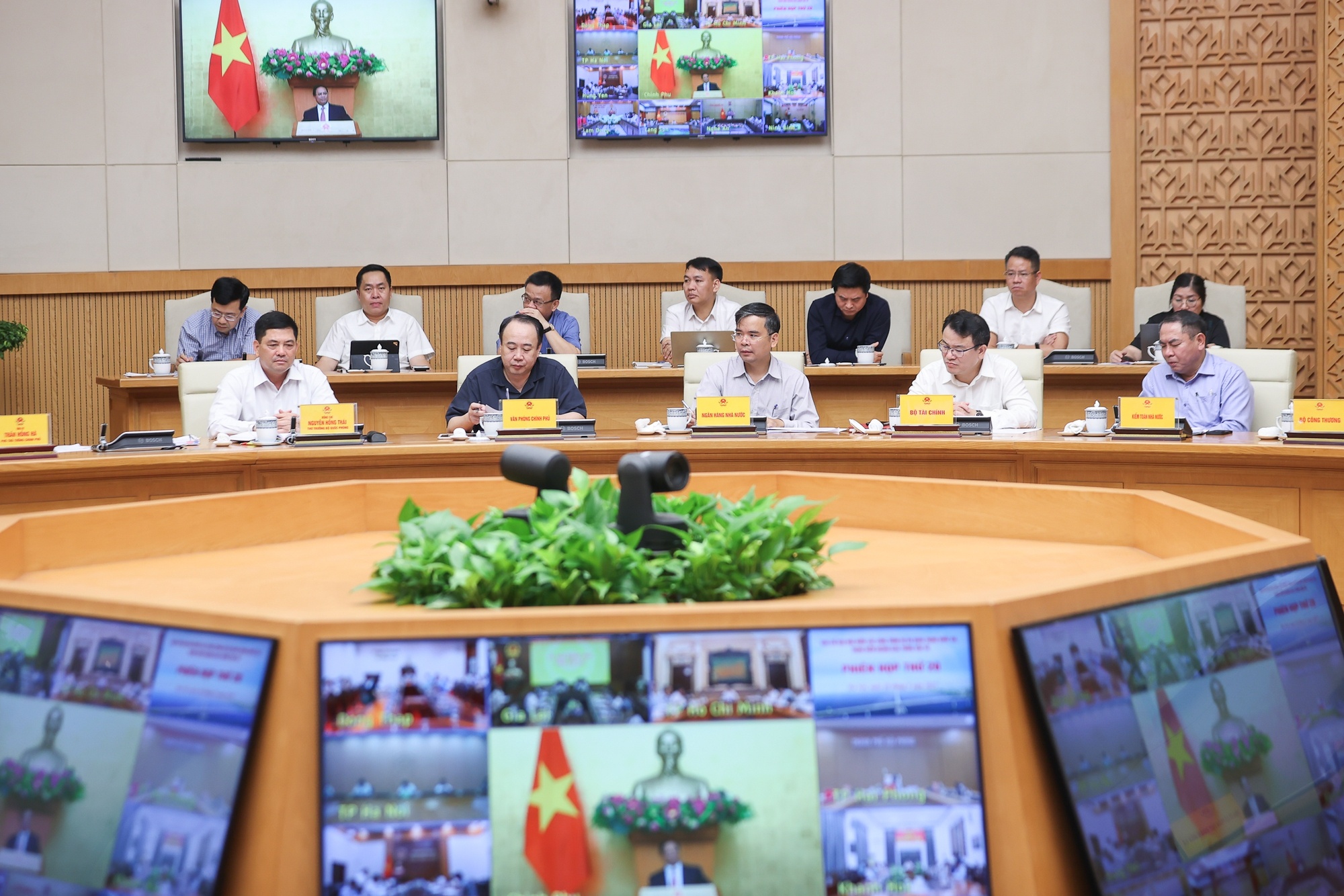 Các đại biểu tham dự phiên họp - Ảnh: VGP/Nhật Bắc