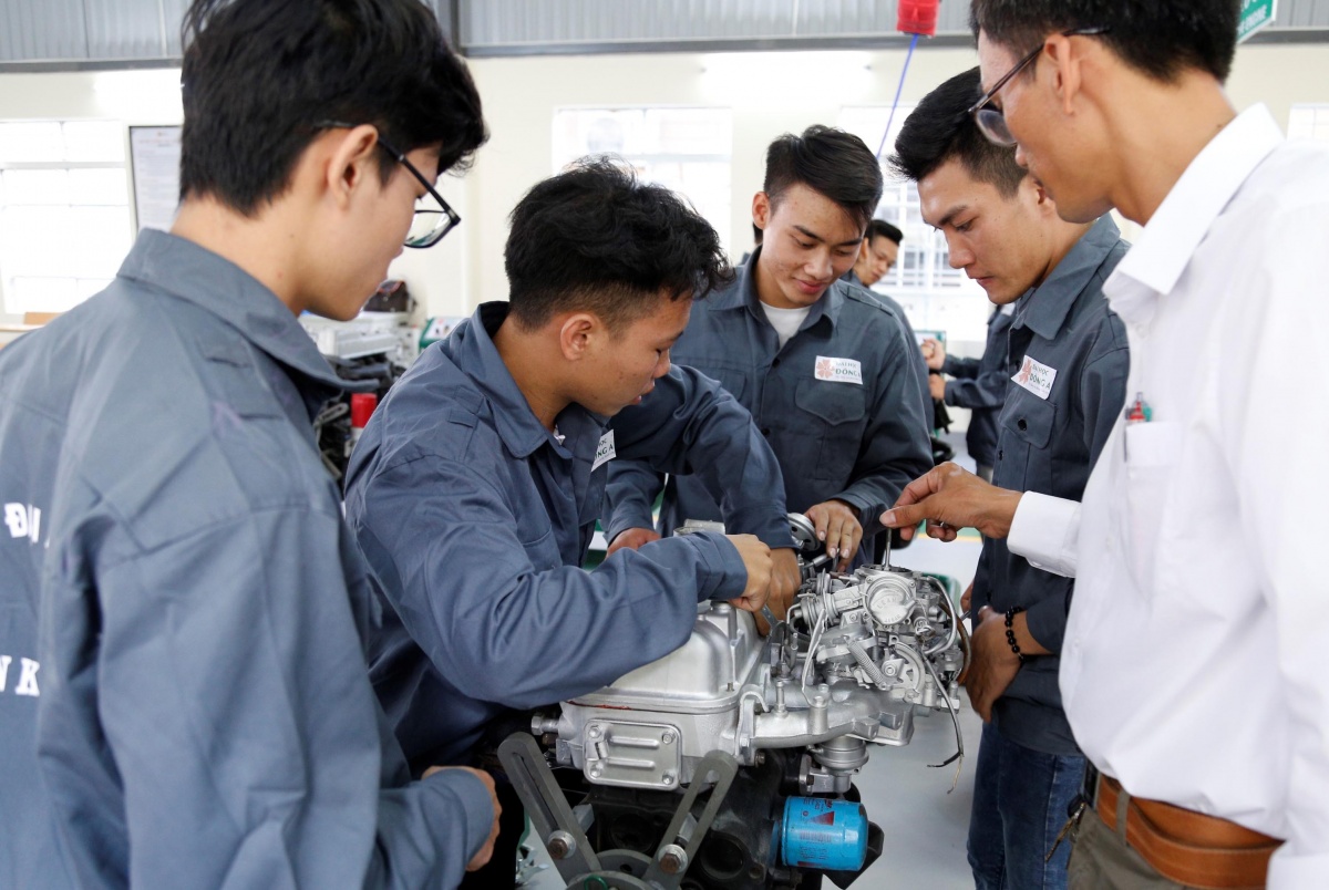 Cần tiếp tục đẩy mạnh công tác tuyên truyền, giúp phụ huynh và học sinh, sinh viên… nắm rõ điều kiện, thủ tục vay vốn theo chương trình tín dụng cho sinh viên ngành STEM. Cần tiếp tục đẩy mạnh công tác tuyên truyền, giúp phụ huynh và học sinh, sinh viên… nắm rõ điều kiện, thủ tục vay vốn theo chương trình tín dụng cho sinh viên ngành STEM.