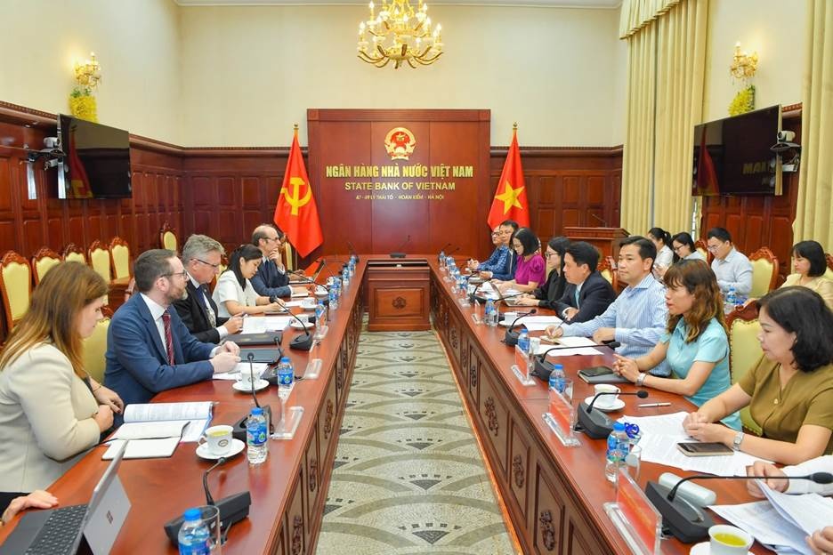 Phó Thống đốc Phạm Tiến Dũng tiếp và làm việc với Thị trường Khu Tài chính London Phó Thống đốc Phạm Tiến Dũng tiếp và làm việc với Thị trường Khu Tài chính London
