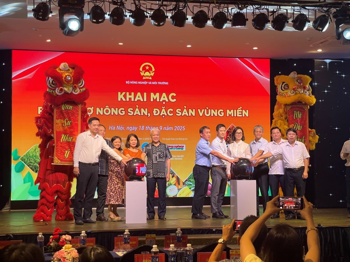 Khai mạc Phiên chợ nông sản, đặc sản vùng miền 2025