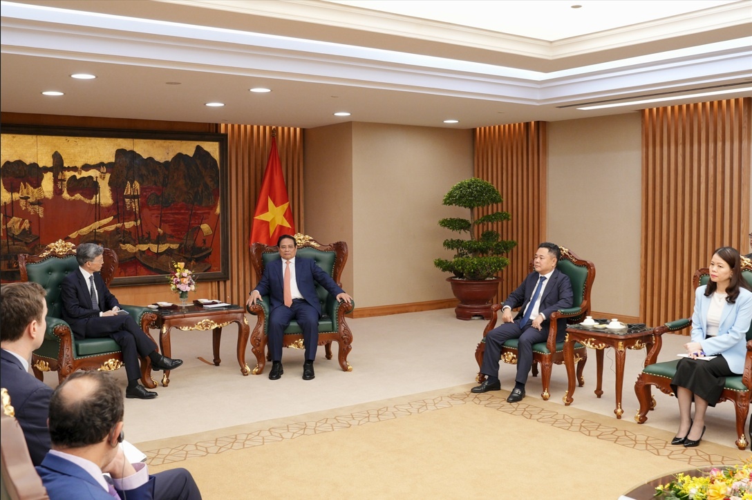 Phó Tổng Giám đốc IMF: Luôn theo dõi sát những thành công ấn tượng của Việt Nam Phó Tổng Giám đốc IMF: Luôn theo dõi sát những thành công ấn tượng của Việt Nam