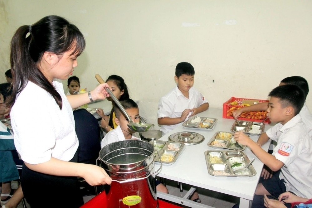 ăng cường công tác đảm bảo bữa ăn bán trú cho học sinh trên địa bàn Thành phố Hà Nội. ăng cường công tác đảm bảo bữa ăn bán trú cho học sinh trên địa bàn Thành phố Hà Nội.