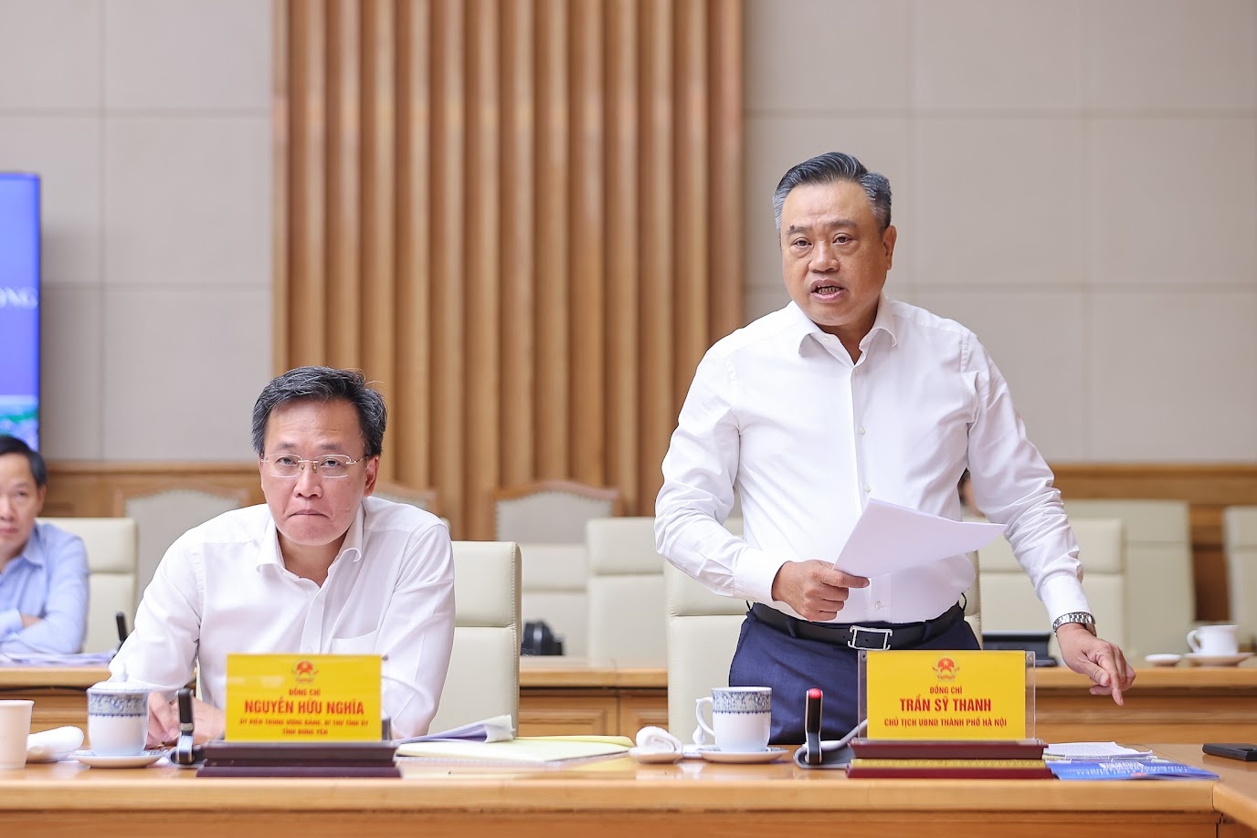 Chủ tịch UBND Thành phố Hà Nội Trần Sỹ Thanh báo cáo tại Hội nghị - Ảnh: VGP/Nhật Bắc Chủ tịch UBND Thành phố Hà Nội Trần Sỹ Thanh báo cáo tại Hội nghị - Ảnh: VGP/Nhật Bắc