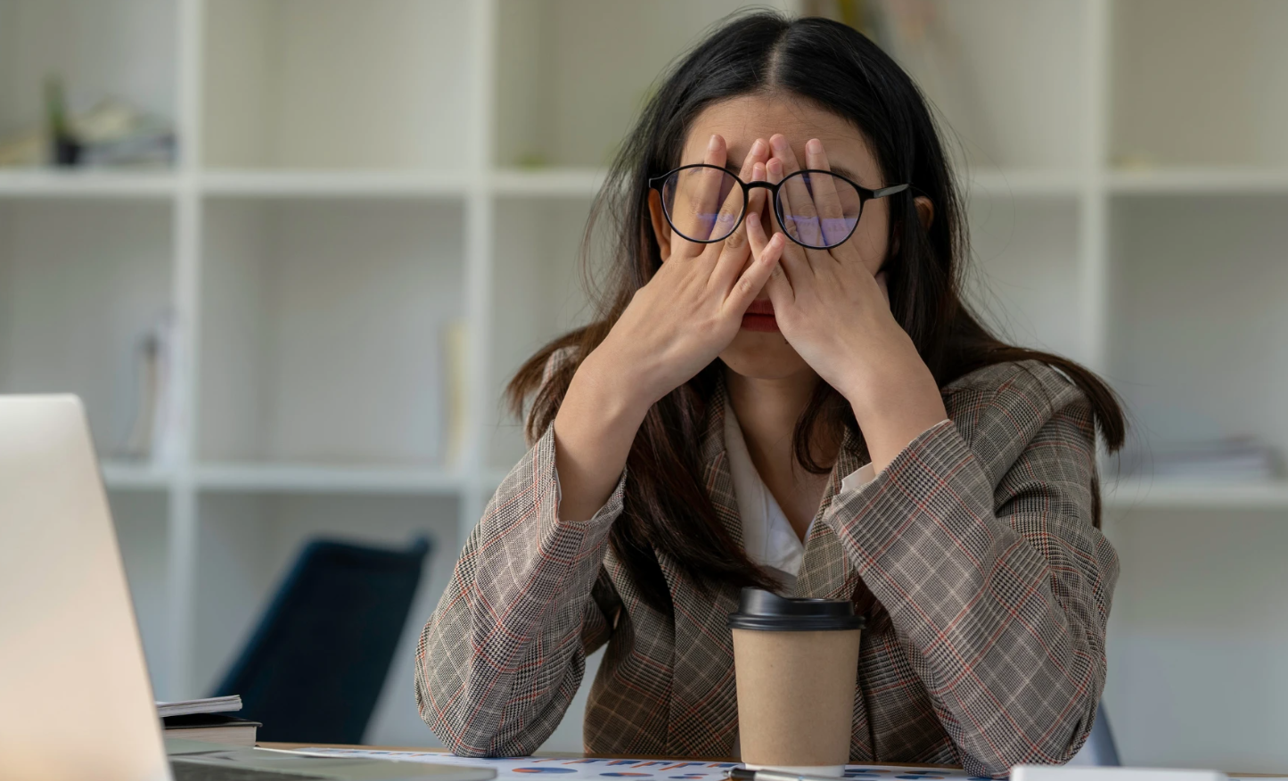 Gen Z Mỹ đang đối mặt với cơn ác mộng thất nghiệp - nguyên nhân không chỉ đến từ AI Gen Z Mỹ đang đối mặt với cơn ác mộng thất nghiệp: Nguyên nhân không chỉ do AI