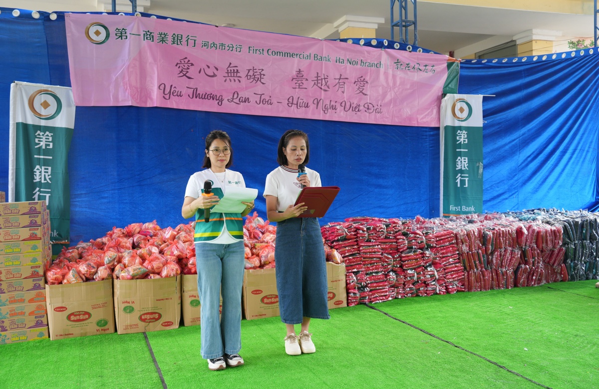 Cô Vũ Thanh Lợi – Hiệu trưởng Trường Mầm non Lao Chải gửi lời tri ân đến Đoàn