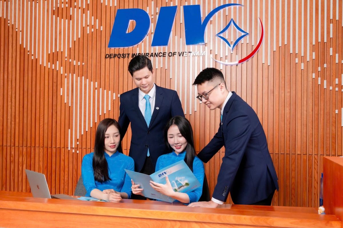 Bảo hiểm tiền gửi Việt Nam: Khơi dậy sức mạnh từ phong trào thi đua yêu nước Bảo hiểm tiền gửi Việt Nam: Khơi dậy sức mạnh từ phong trào thi đua yêu nước