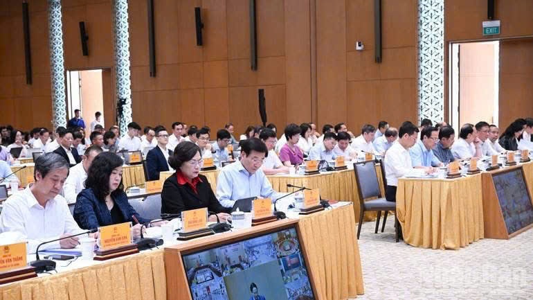 Tranh thủ “từng ngày, từng giờ” để thúc đẩy khoa học công nghệ, đổi mới sáng tạo và chuyển đổi số
