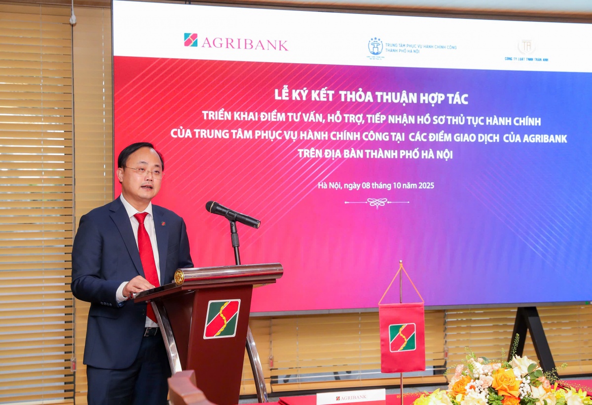 Agribank tiên phong mô hình “3 bên – 1 điểm chạm” đưa dịch vụ công đến gần người dân Agribank tiên phong mô hình “3 bên – 1 điểm chạm” đưa dịch vụ công đến gần người dân