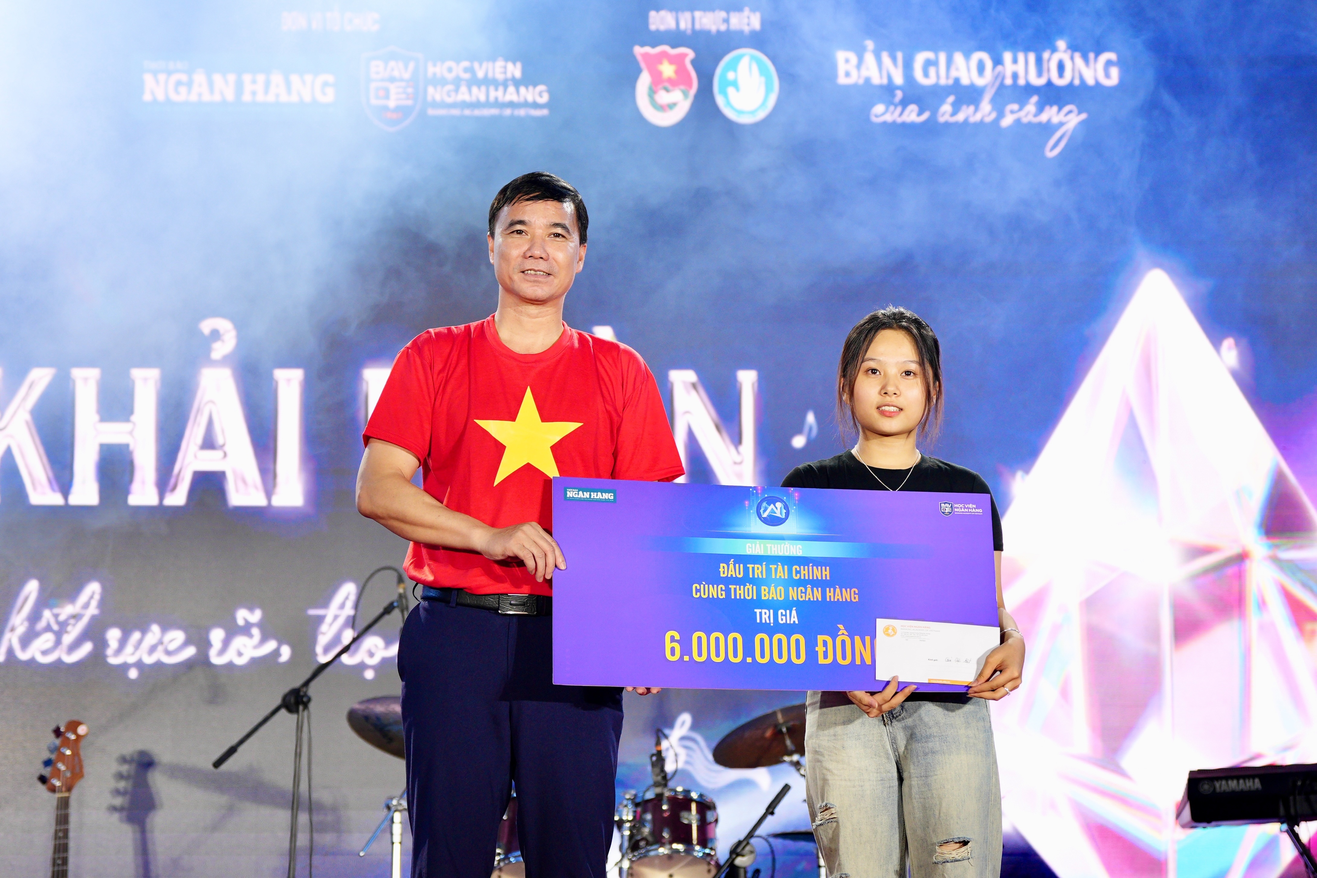 Hàng nghìn sinh viên Học viện Ngân hàng hào hứng tham gia “Đấu trí tài chính” đặc biệt Hàng nghìn sinh viên Học viện Ngân hàng hào hứng tham gia “Đấu trí tài chính” đặc biệt