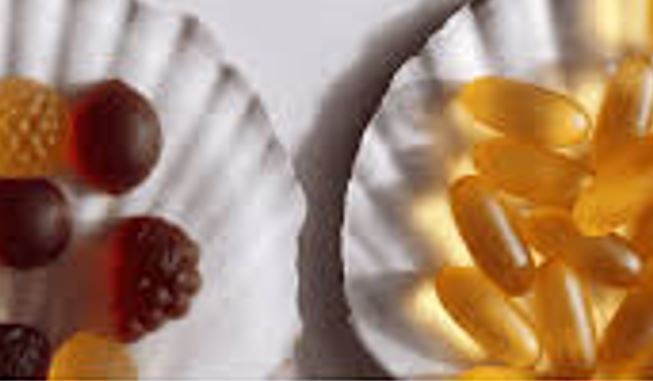Kẹo dẻo vitamin so với viên uống: Loại thực phẩm bổ sung nào hấp thụ tốt hơn?
