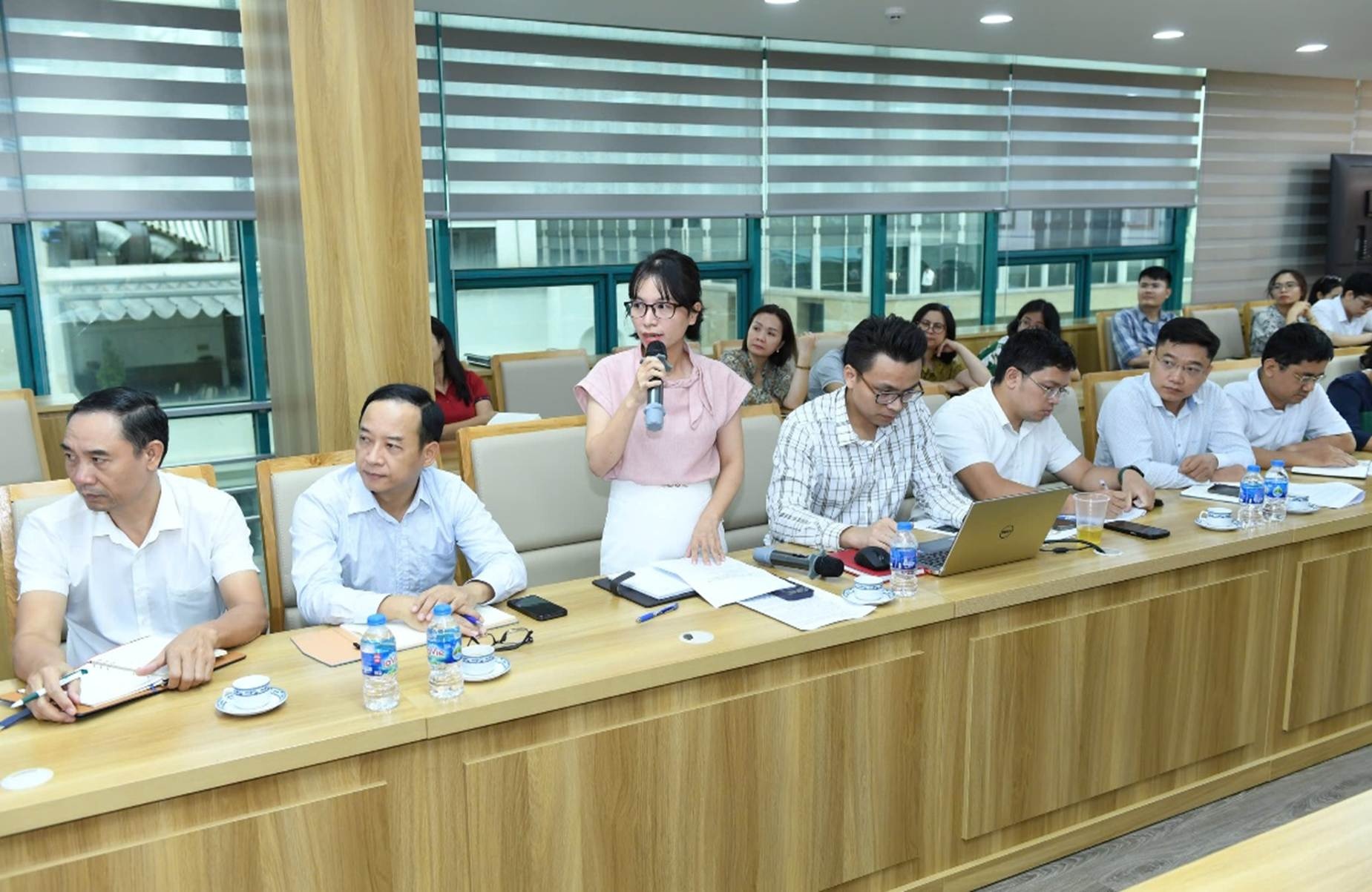 “Đây là một bước tiến quan trọng, thể hiện tư duy đổi mới trong cách tiếp cận dữ liệu khoa học, hướng đến quản trị tri thức bằng công nghệ và trí tuệ nhân tạo” - Một đại diện nhóm chia sẻ “Đây là một bước tiến quan trọng, thể hiện tư duy đổi mới trong cách tiếp cận dữ liệu khoa học, hướng đến quản trị tri thức bằng công nghệ và trí tuệ nhân tạo” - Một đại diện nhóm chia sẻ