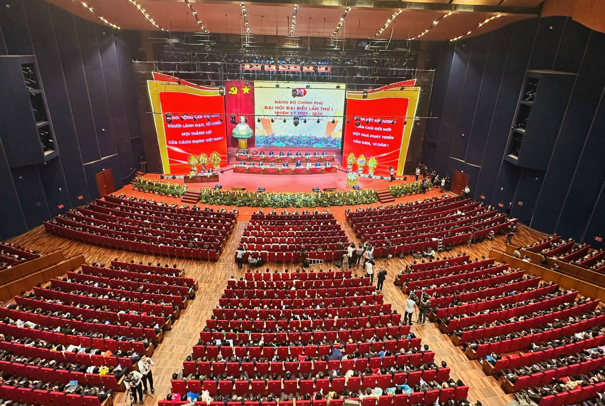 Tham dự Đại hội có 453 đại biểu chính thức - Ảnh: VGP/Đức Tuân Tham dự Đại hội có 453 đại biểu chính thức - Ảnh: VGP/Đức Tuân