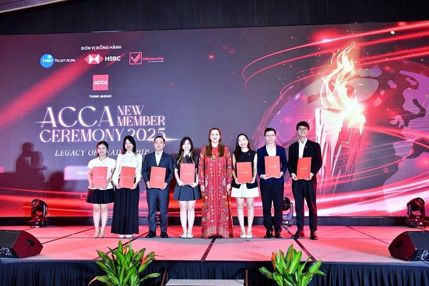 ACCA vinh danh hội viên mới và hội viên kỳ cựu năm 2025 ACCA vinh danh hội viên mới và hội viên kỳ cựu năm 2025