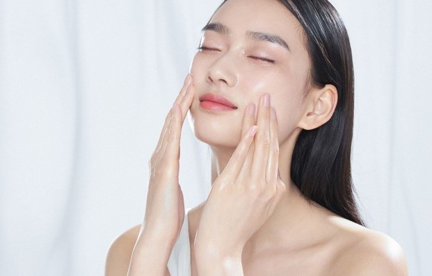 3 thói quen buổi sáng giúp trẻ hóa làn da 3 thói quen buổi sáng giúp trẻ hóa làn da