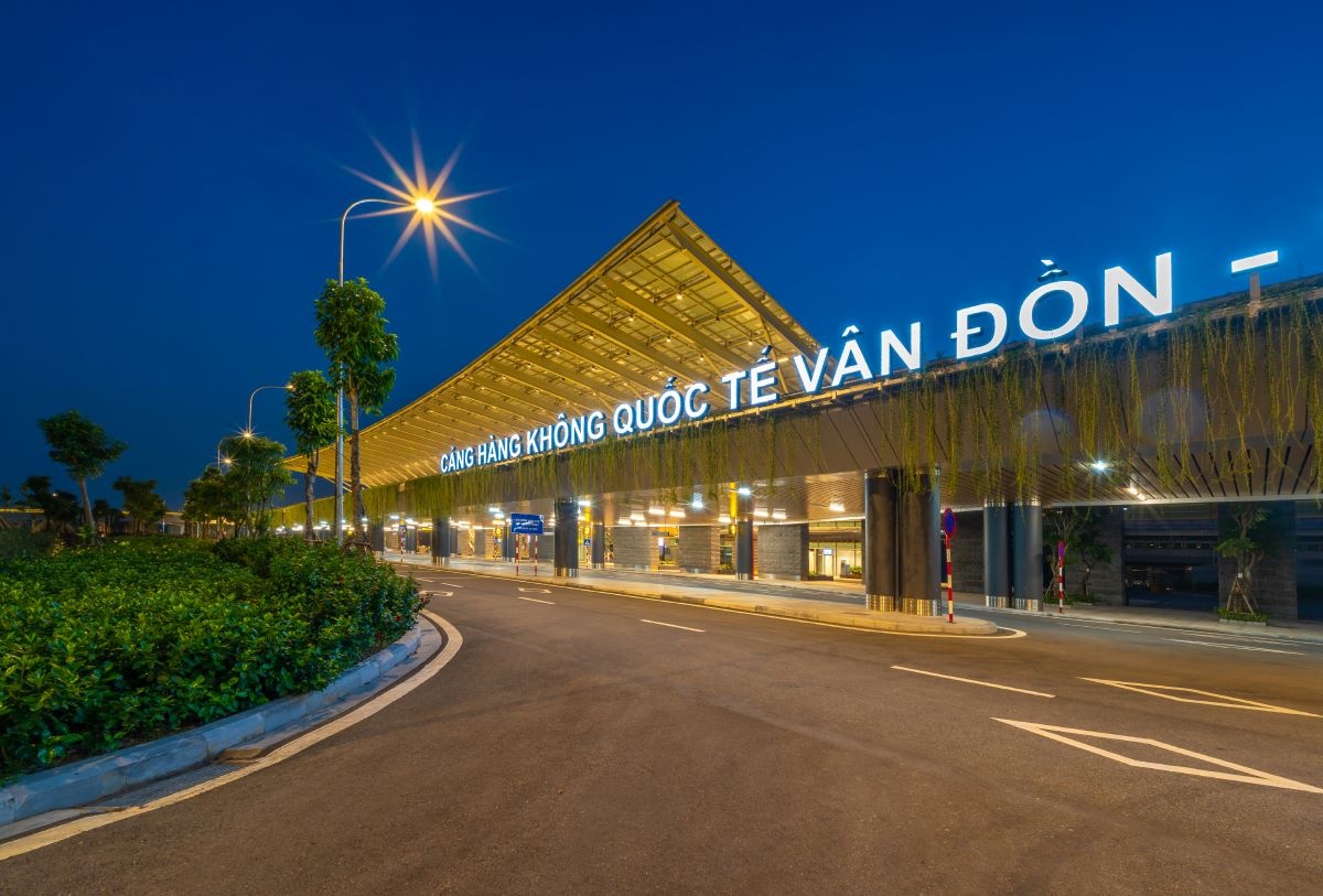 Cảng hàng không quốc tế Vân Đồn của Sun Group cũng lần thứ hai nhận giải thưởng Sân bay khu vực hàng đầu châu Á Cảng hàng không quốc tế Vân Đồn của Sun Group cũng lần thứ hai nhận giải thưởng Sân bay khu vực hàng đầu châu Á