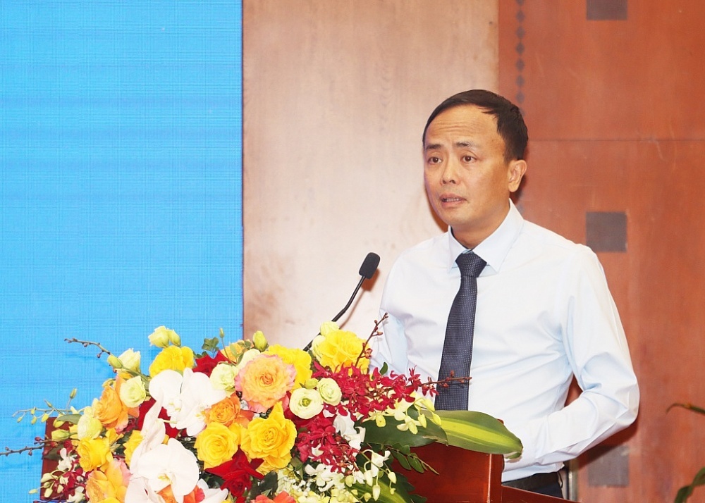Hoàn thiện chính sách thuế, hải quan, thúc đẩy doanh nghiệp phát triển Hoàn thiện chính sách thuế, hải quan, thúc đẩy doanh nghiệp phát triển