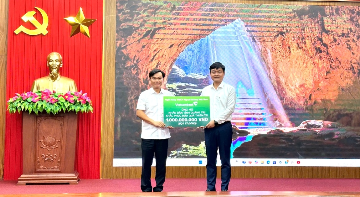 Vietcombank chung tay cùng đồng bào khắc phục hậu quả do thiên tai gây ra