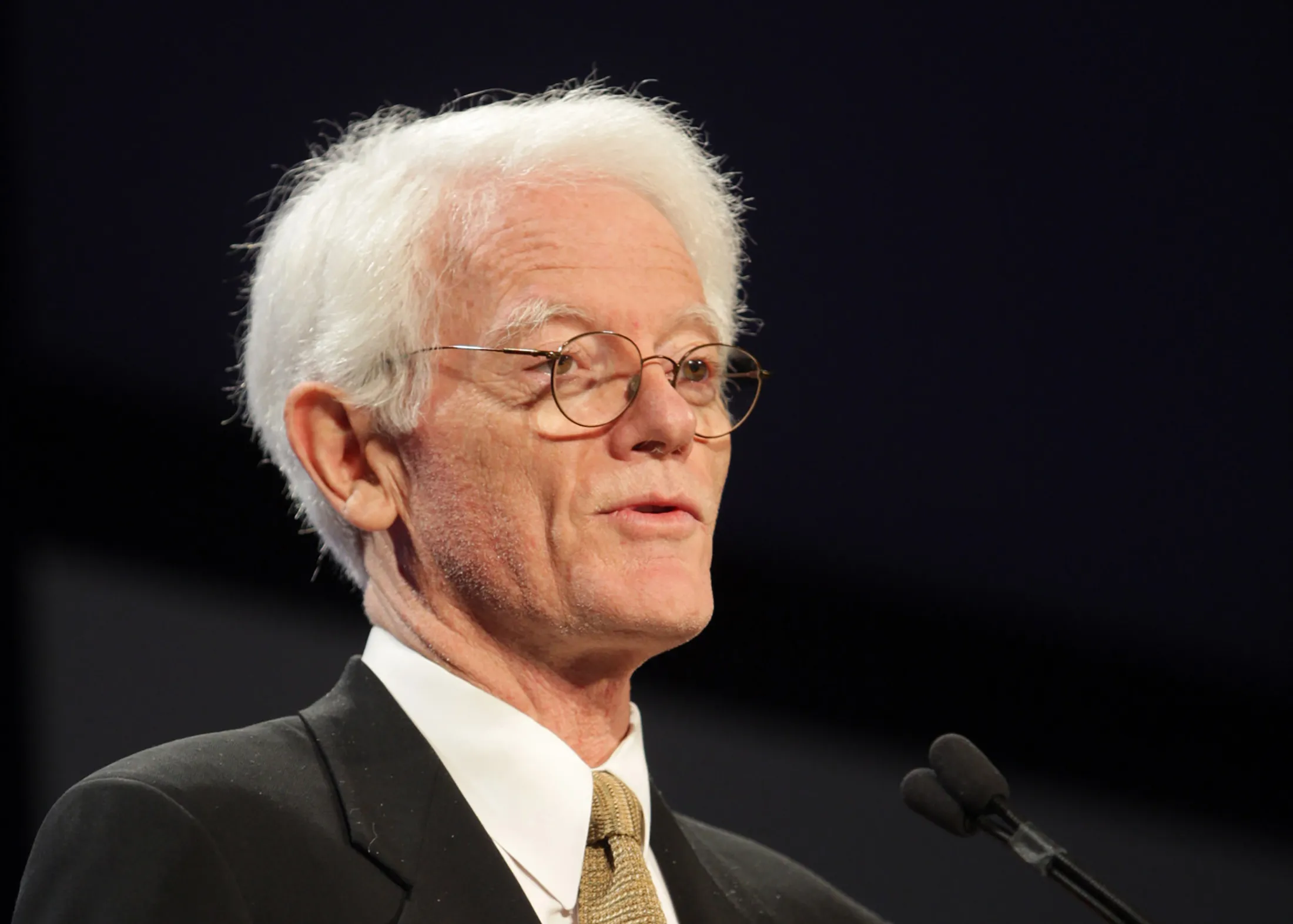 Peter Lynch chỉ ra 10 sai lầm kinh điển mà hầu hết nhà đầu tư chứng khoán đều mắc phải