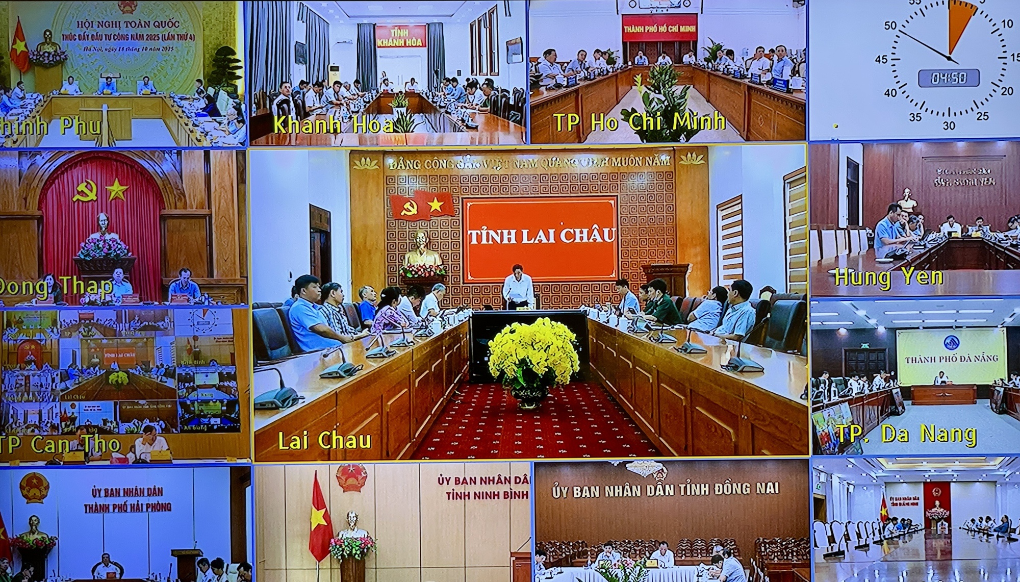 Các địa phương báo cáo - Ảnh: VGP/Nhật Bắc Các địa phương báo cáo - Ảnh: VGP/Nhật Bắc