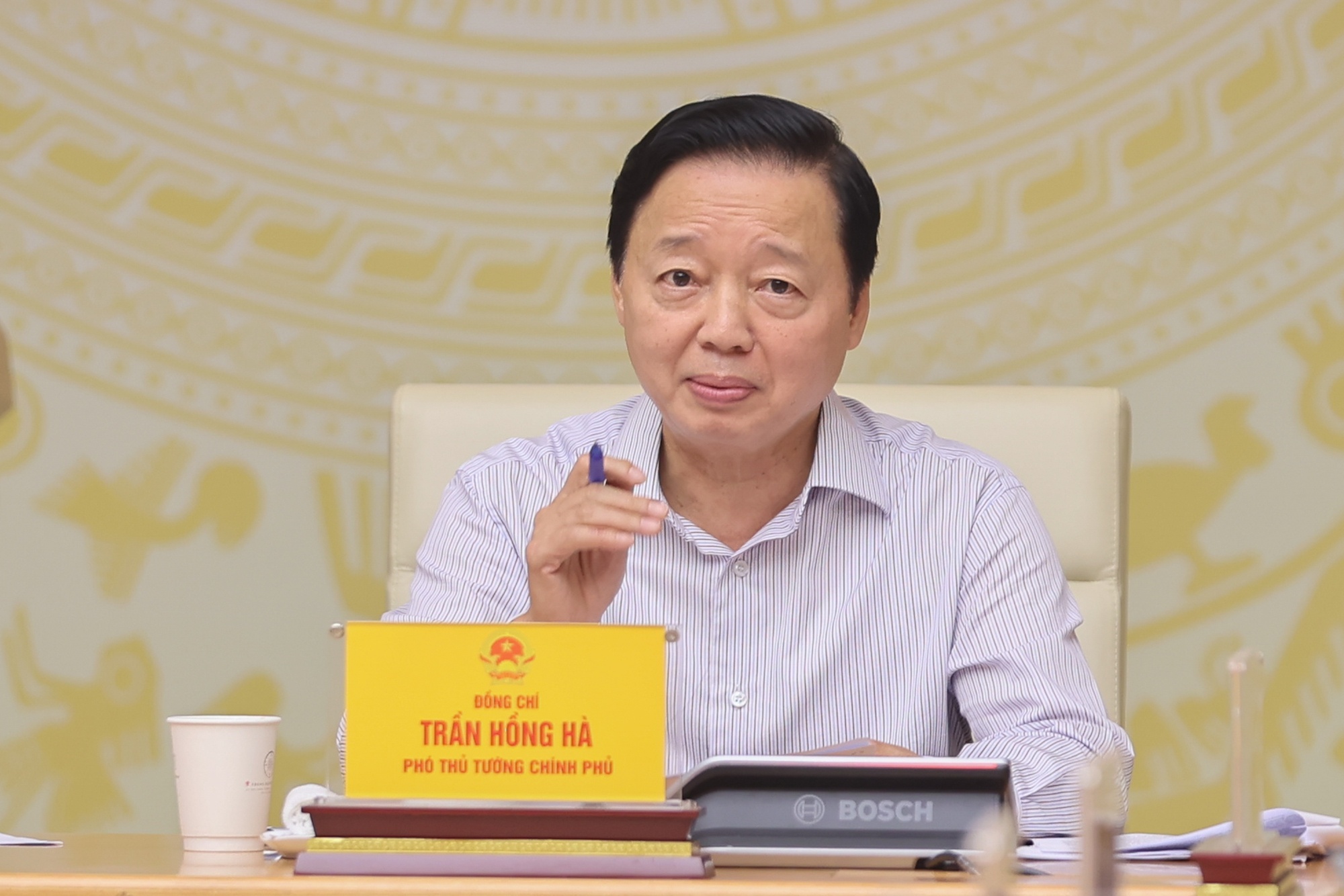 Phó Thủ tướng Trần Hồng Hà phát biểu tại Hội nghị - Ảnh: VGP/Nhật Bắc Phó Thủ tướng Trần Hồng Hà phát biểu tại Hội nghị - Ảnh: VGP/Nhật Bắc