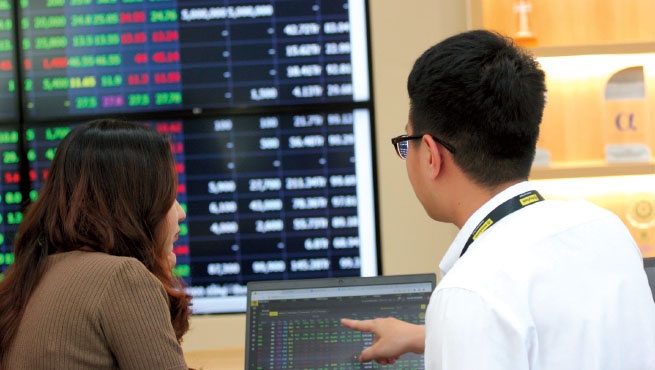 VPBank dẫn đầu nhóm ngân hàng tư nhân: Tăng trưởng bứt phá, chờ cú hích từ IPO VPBankS VPBank dẫn đầu nhóm ngân hàng tư nhân: Tăng trưởng bứt phá, chờ cú hích từ IPO VPBankS